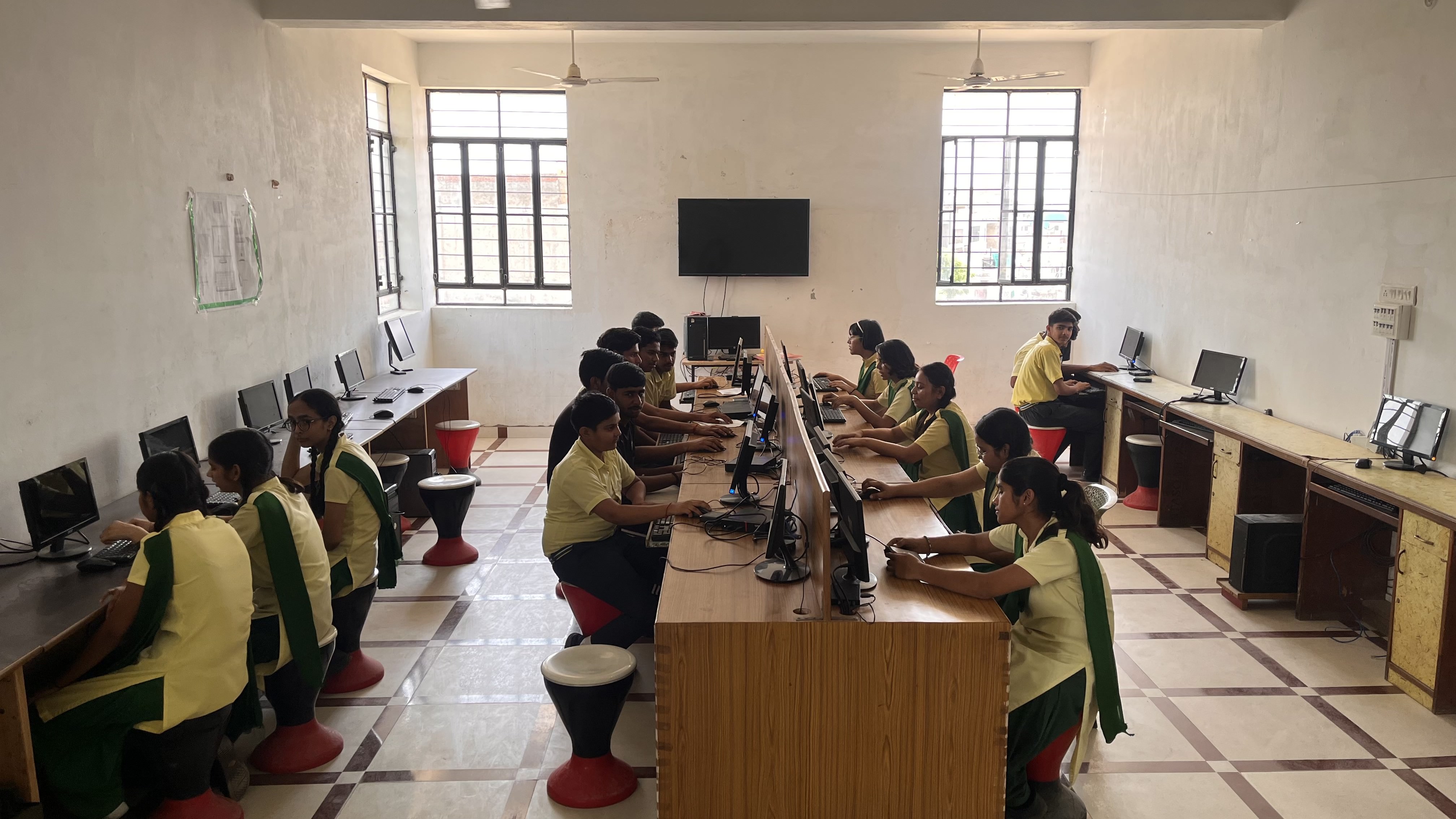 Computer Laboratory - TBGS